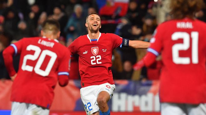 而且充满潜 而且充满潜