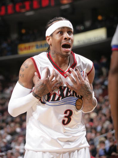 11球16助!巴萨17岁巨星禁区1V3过人送助攻,现场视角,太丝滑了