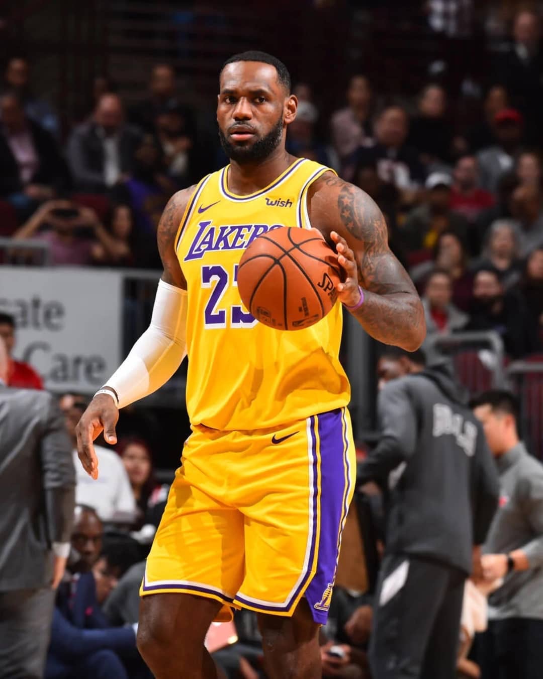 容而不失张 容而不失张