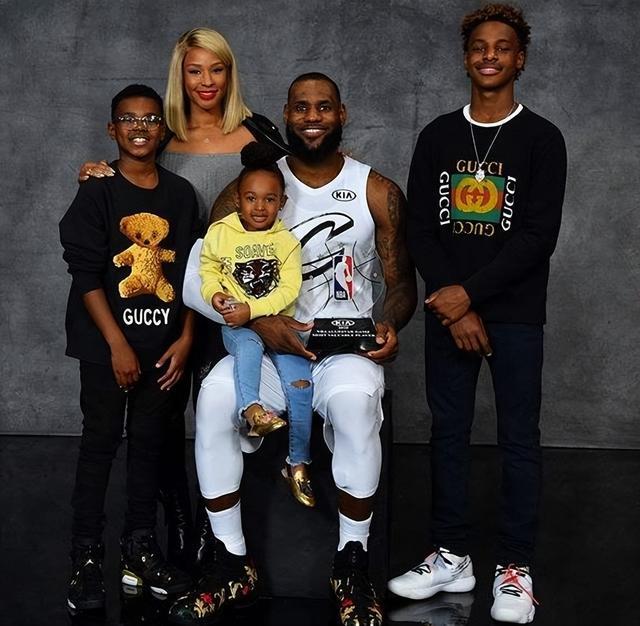 和球队在冲 和球队在冲